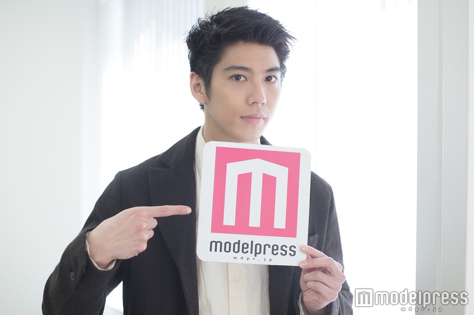 賀来賢人（C）モデルプレス