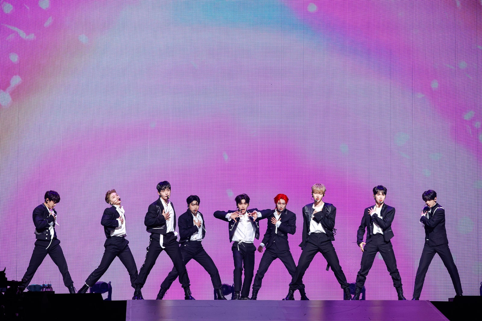 ZEROBASEONE／上山陽介（C）WAKEONE／LAPONE Entertainment