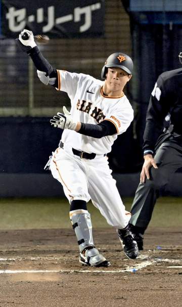 中日がまたも拙守連発 球場騒然、二回に一挙4失点 併殺取れず、内野フライも痛恨失策 OBも苦言「勝ち切れてない要因ですね」