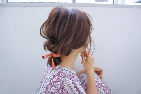 リボンを使った簡単ヘアアレンジ16選 セルフで大人可愛いを叶えよう モデルプレス