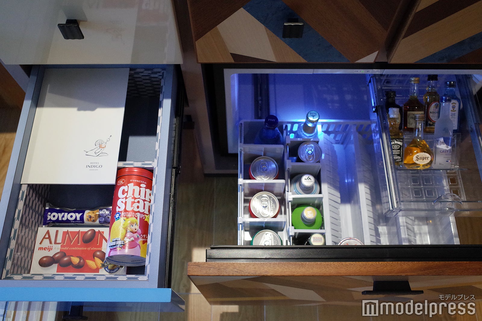 スイートルーム宿泊者は写真右のアルコール類も無料（※アップグレード、グループ利用は対象外）／ホテルインディゴ箱根強羅（C）モデルプレス