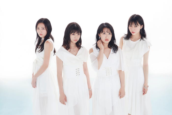 新曲「water lily ~睡蓮~」をリリースする東京女子流(画像提供:avex)