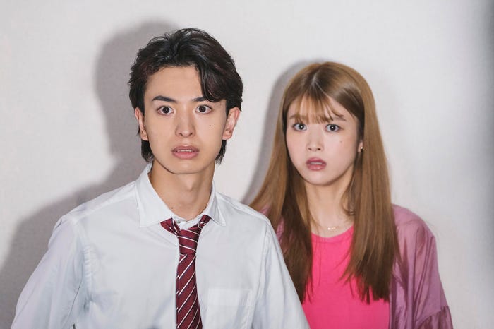 木村慧人、馬場ふみか「恋と弾丸」第5話より(C)箕野希望・小学館/「恋と弾丸」製作委員会・MBS