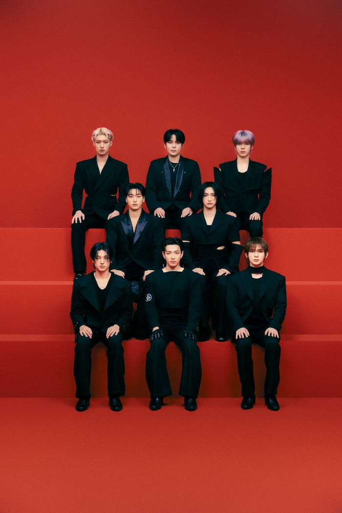 ATEEZ(C)KQ ENTERTAINMENT
