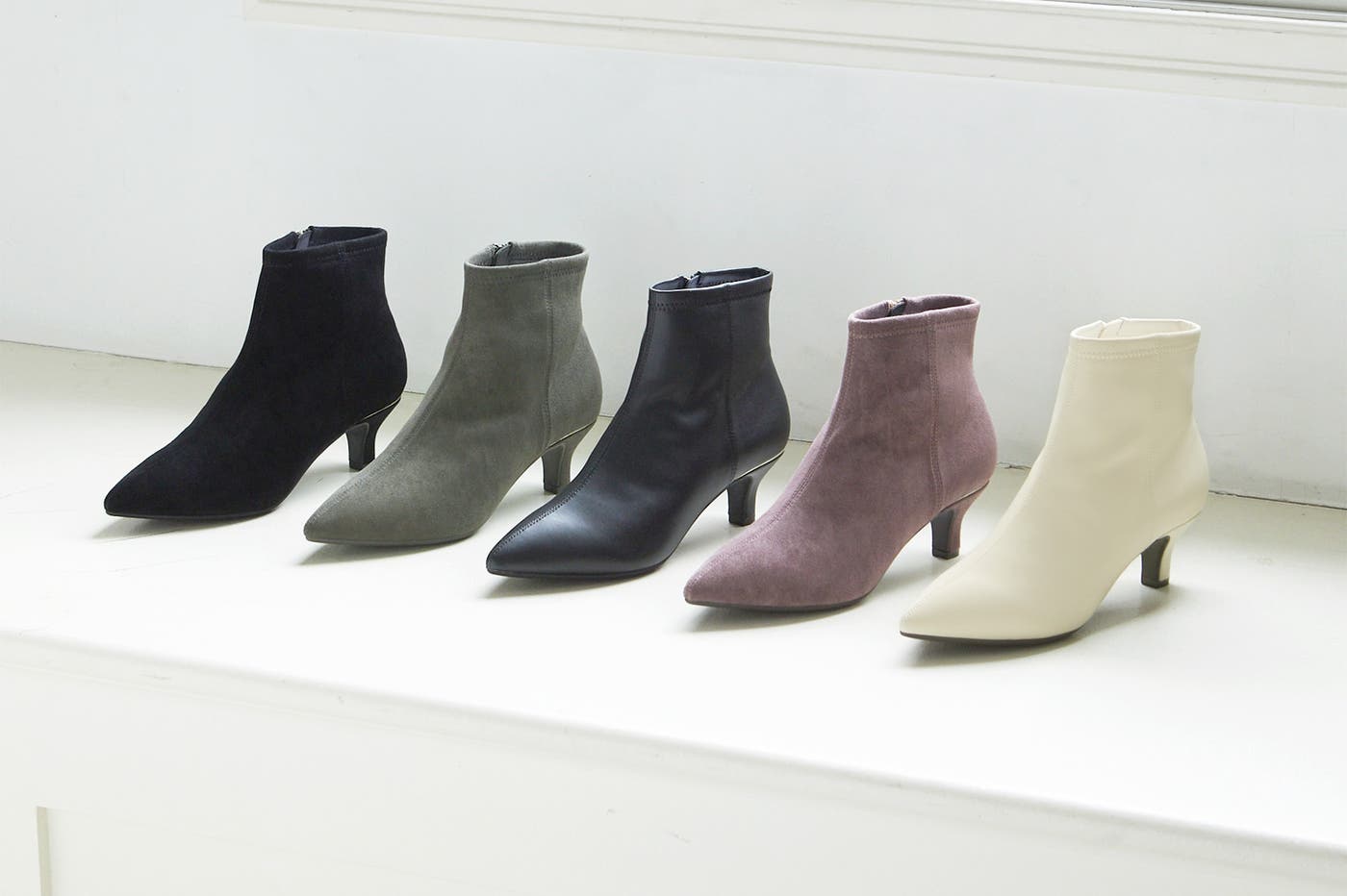 フレックス ストレッチ ポインテッド 5 各¥5,900(税抜)