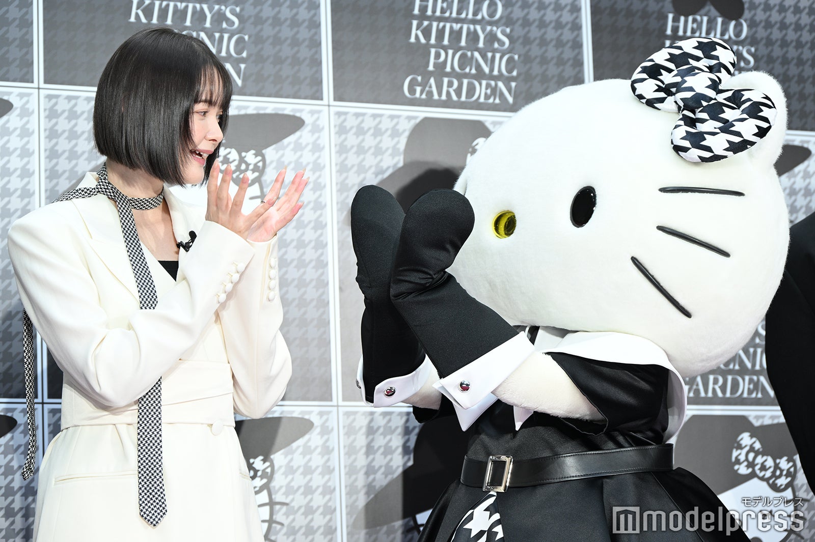 玉城ティナ、ハローキティ（C）モデルプレス