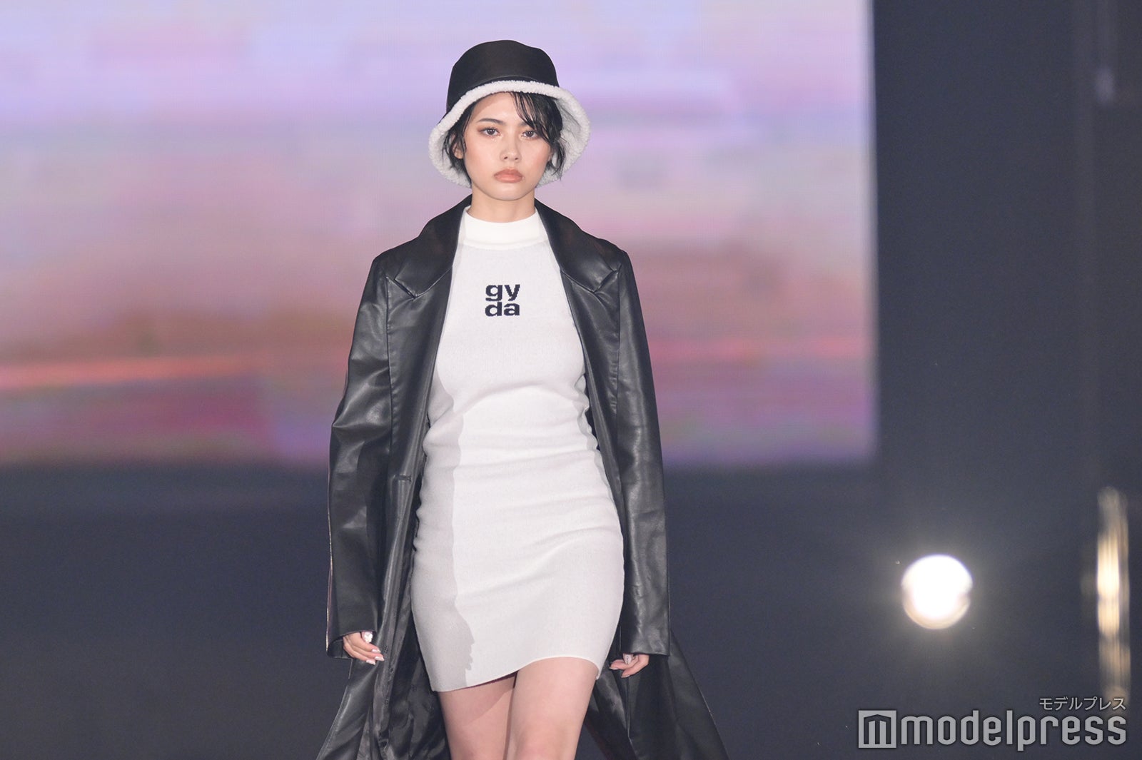 （C）モデルプレス