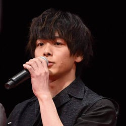 中村倫也、小動物と触れ合う様子にネット歓喜「可愛いの大渋滞」
