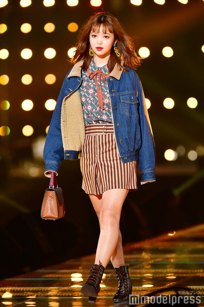 藤田ニコル(にこるん)/「東京ガールズコレクション 2018 AUTUMN/WINTER」ランウェイの模様 (C)モデルプレス