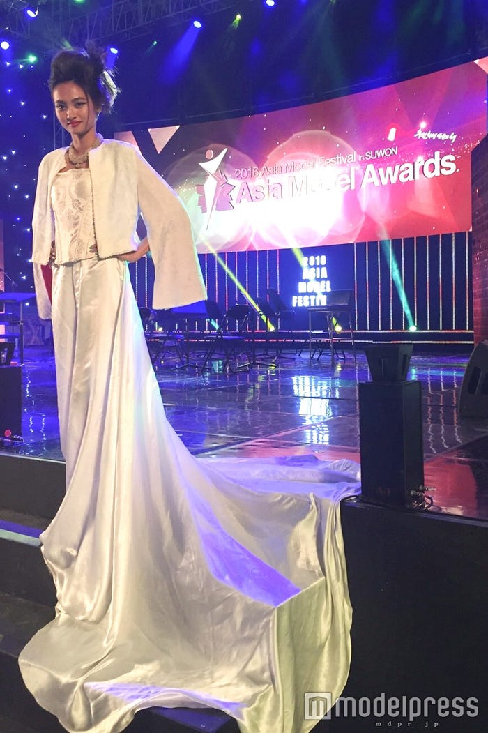 香川沙耶(画像提供:所属事務所)