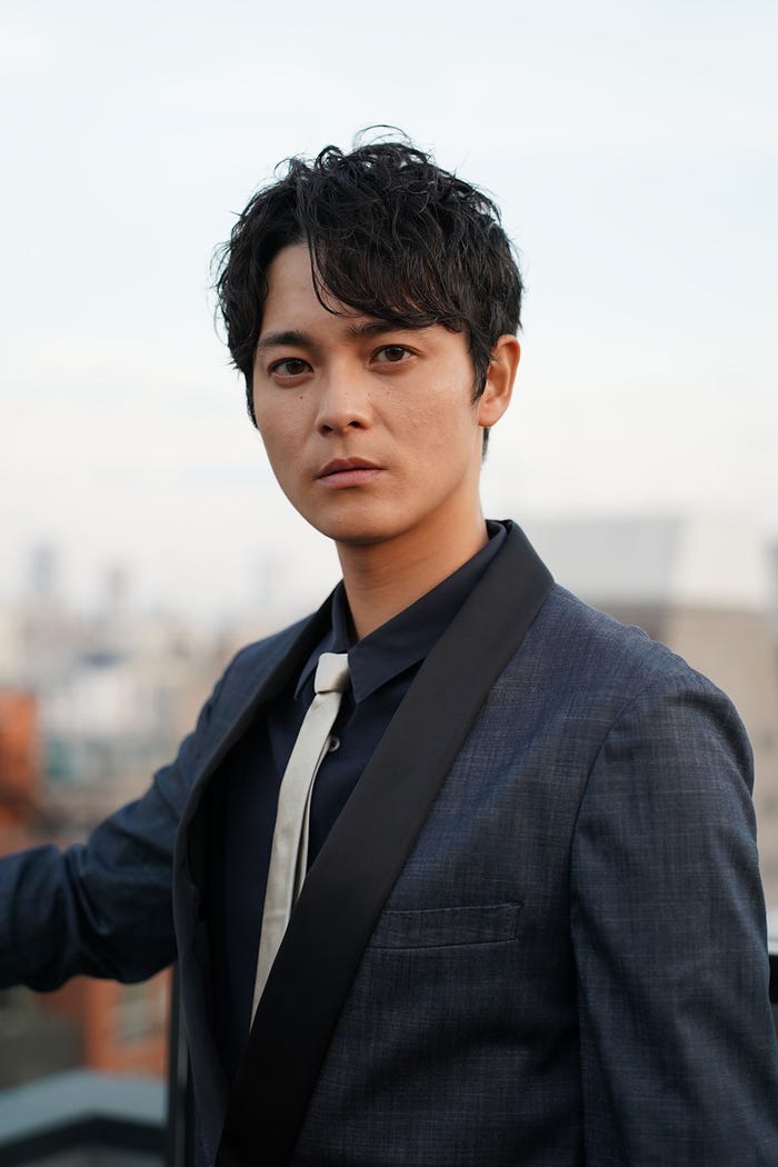 三宅亮輔(C)エイベックス通信放送/とろける夜製作委員会