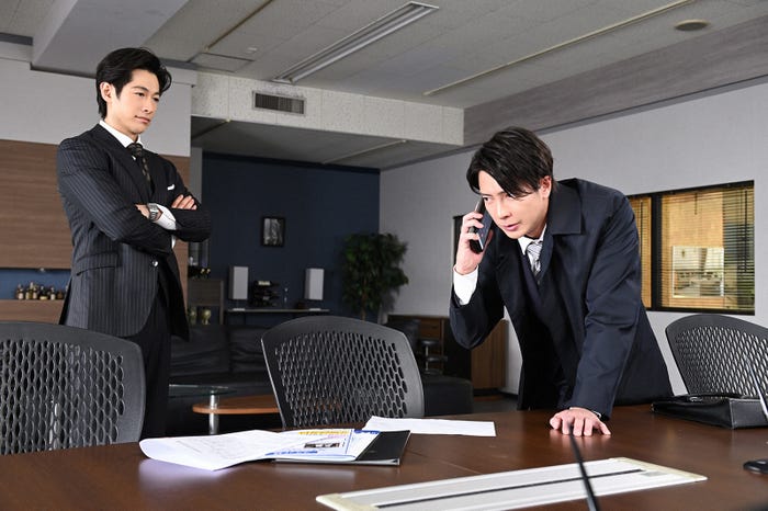 ディーン・フジオカ、山下智久「正直不動産2」第5話(C)NHK