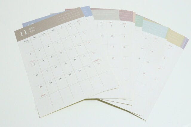 ダイソーのカレンダーシール