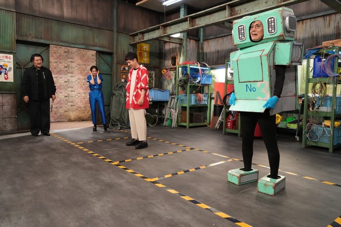 「HETANG」(左から)小手伸也、満島ひかり、二宮和也、菊田竜大(C)フジテレビ