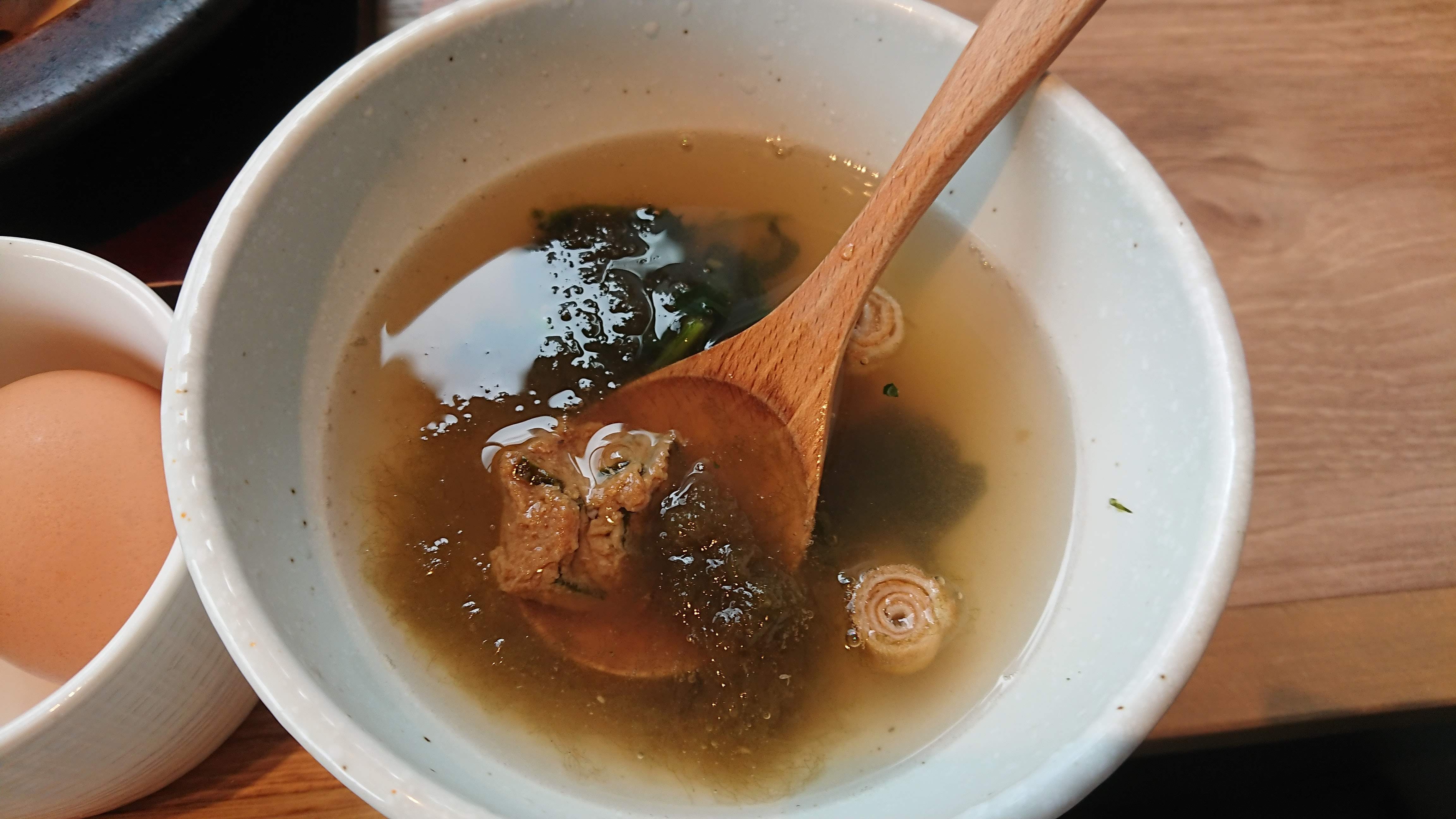 とろろ昆布とオクラのお味噌汁