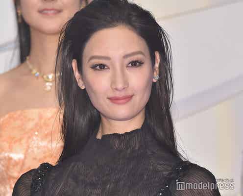菜々緒、“美ヒップ”際立つ水着ショットに反響「綺麗すぎる」「憧れのスタイル」