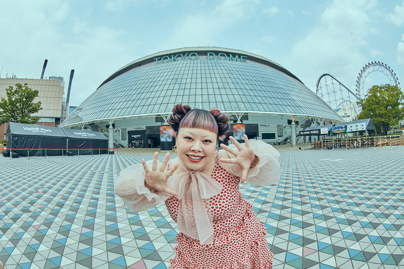 渡辺直美、東京ドーム公演の内容に言及 街での“記念生配信“に人気芸人も映り込む「なんでいるの？」