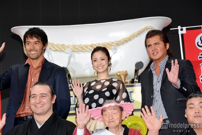 阿部寛、上戸彩、竹内力