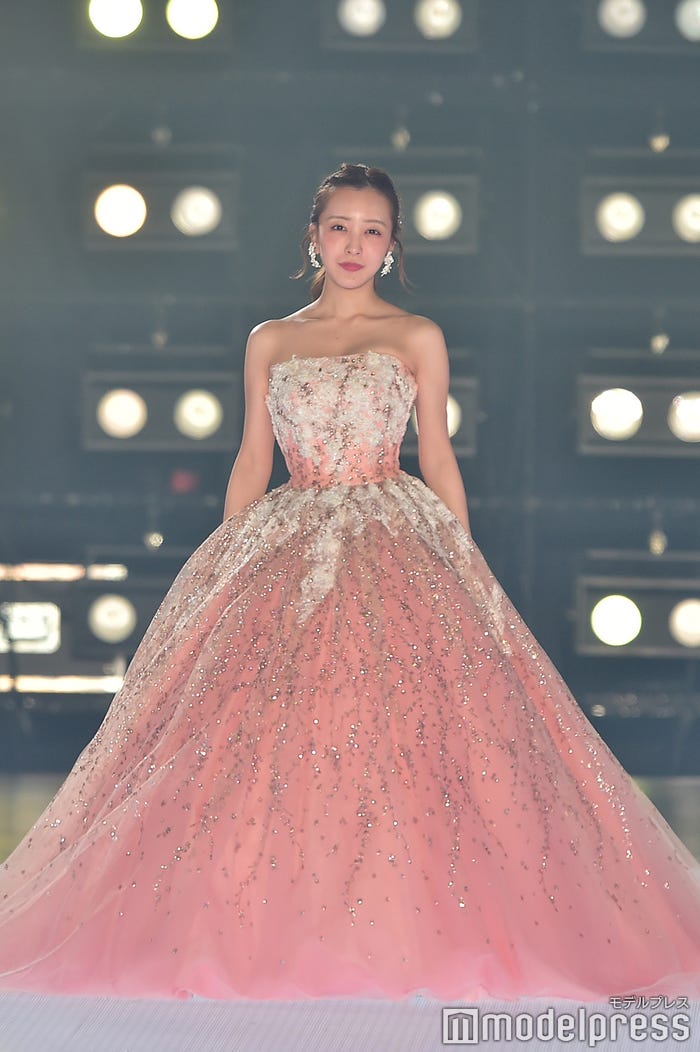 板野友美(C)モデルプレス