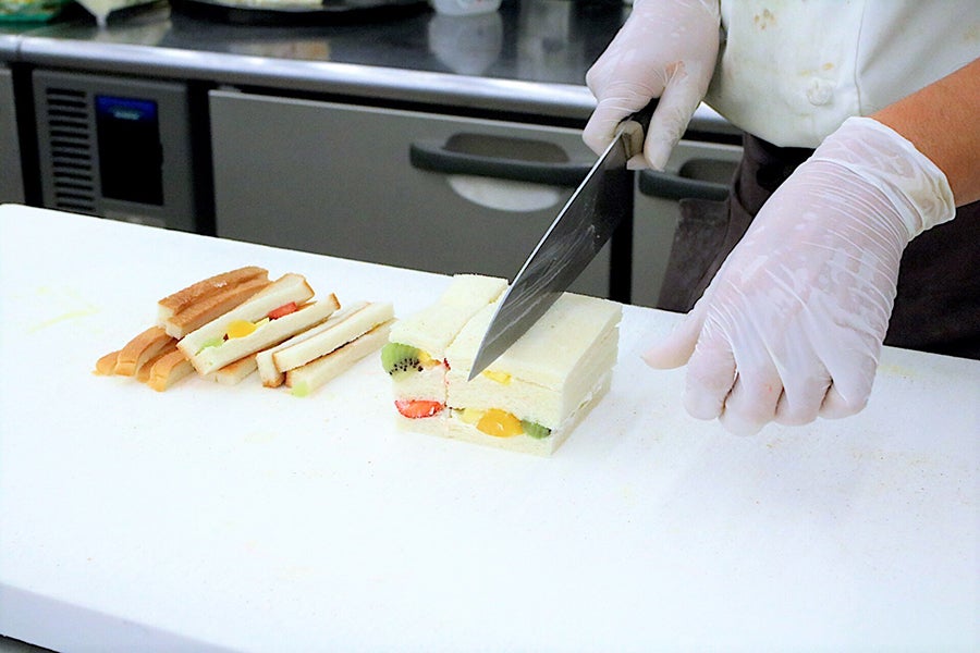 新宿高野フルーツバーシェフ