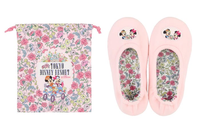 ルームシューズ¥3,300(C)Disney