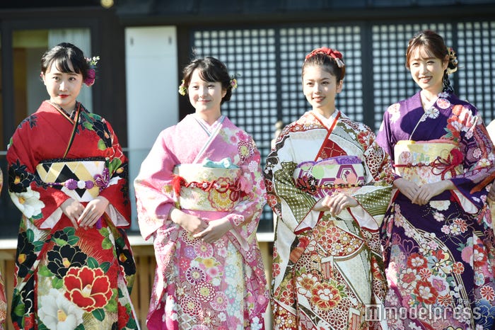 本田望結、本田紗来、小芝風花、高橋ひかる(C)モデルプレス