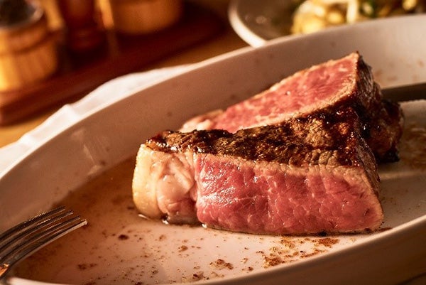 CarneSio west／画像提供：阪急阪神ホールディングス