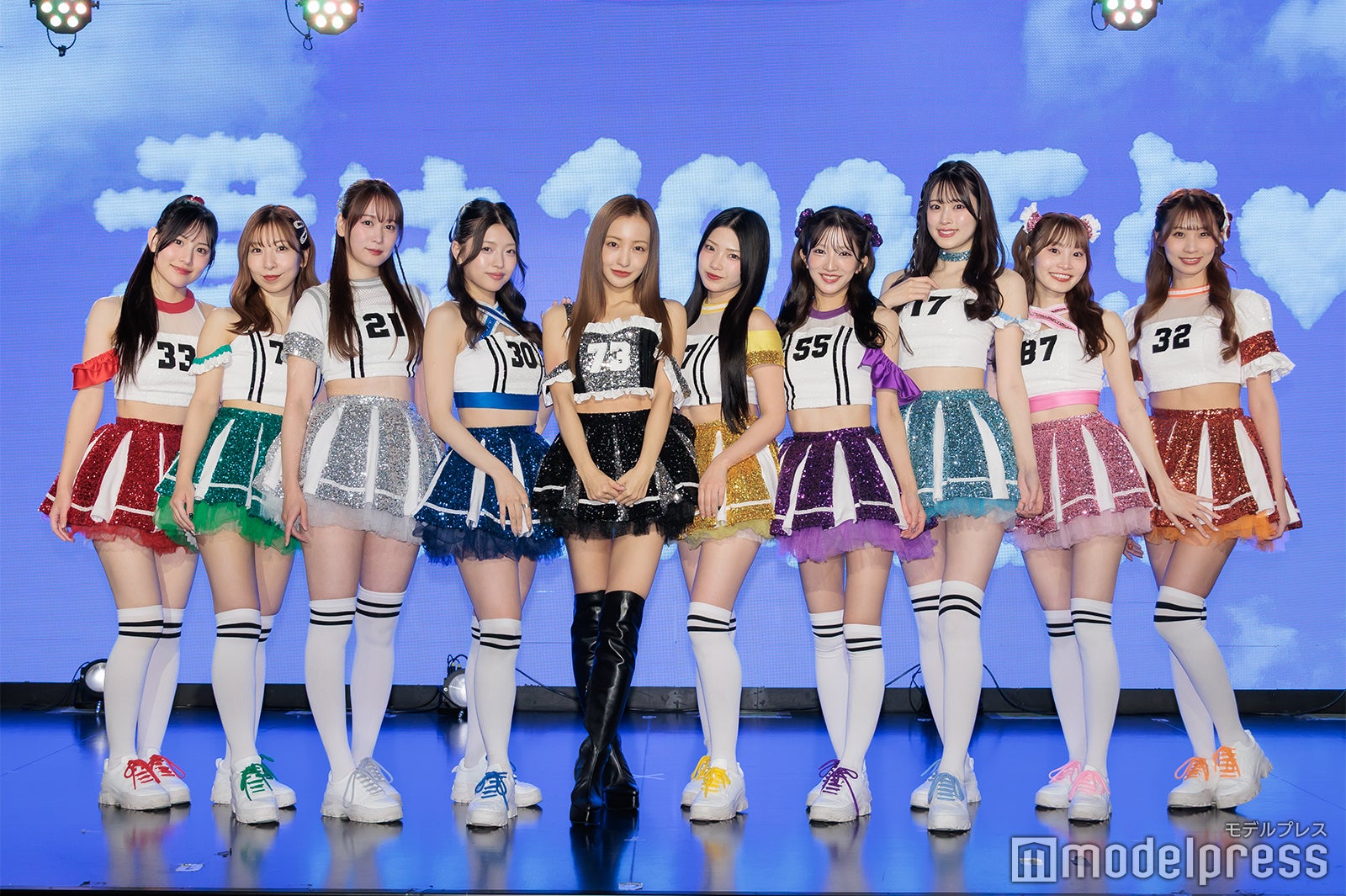 辺見桃和、板野成美、新居稚菜、堀口美澪、板野友美、松山玲菜、中山萌乃香、小崎凛奈、北村陽奈、河合彩香（C）モデルプレス