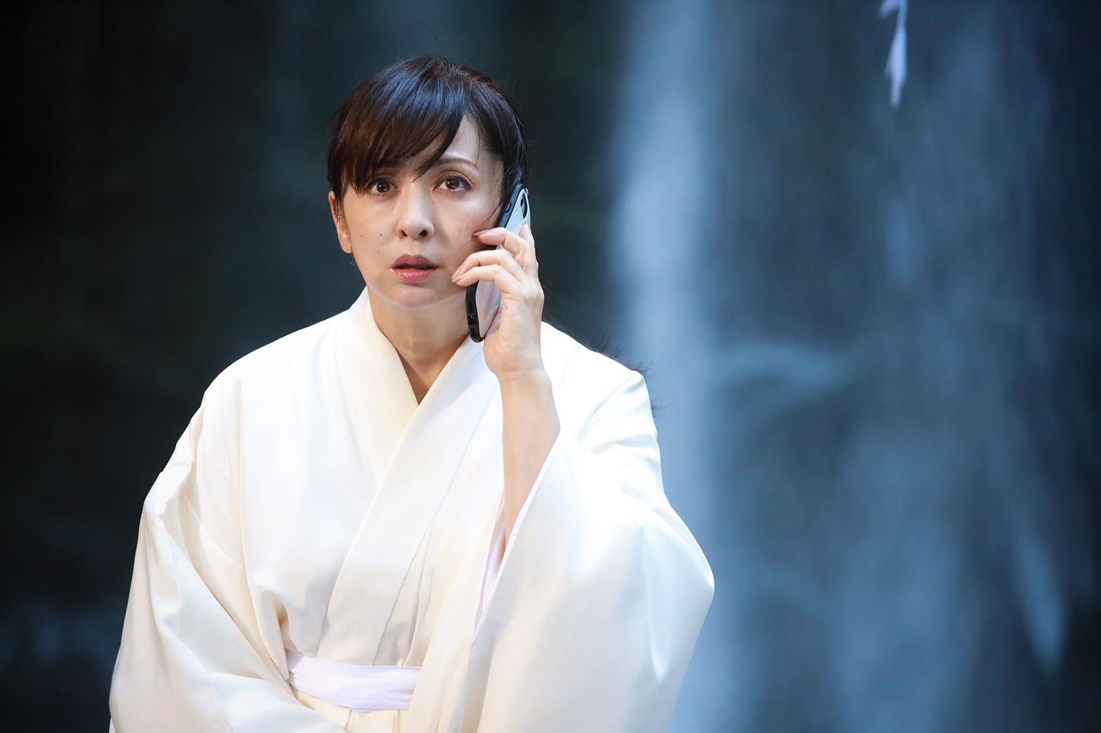 斉藤由貴／「言霊荘」第8話より（C）テレビ朝日