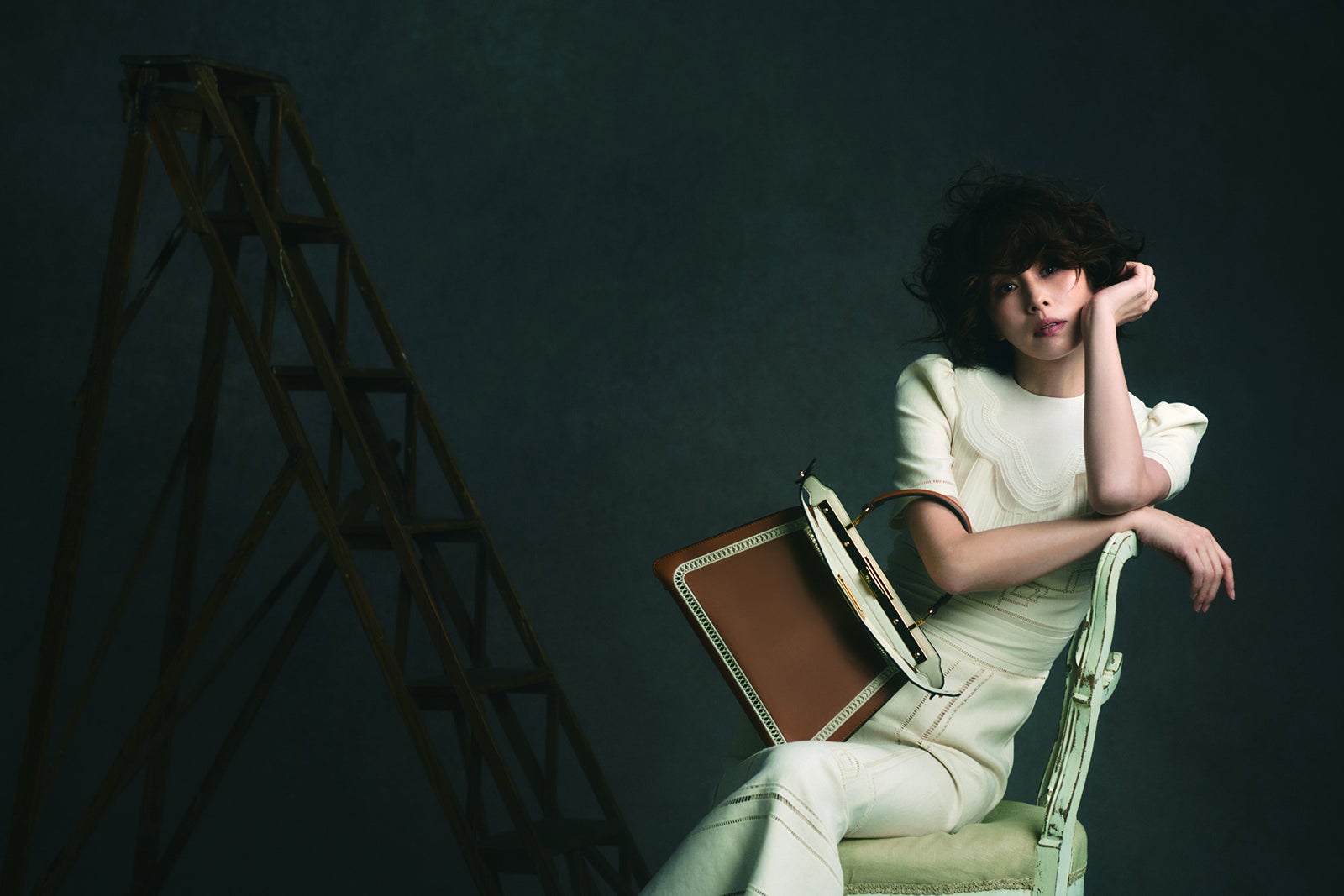 米倉涼子／「Harper ’s BAZAAR」より（提供画像） 