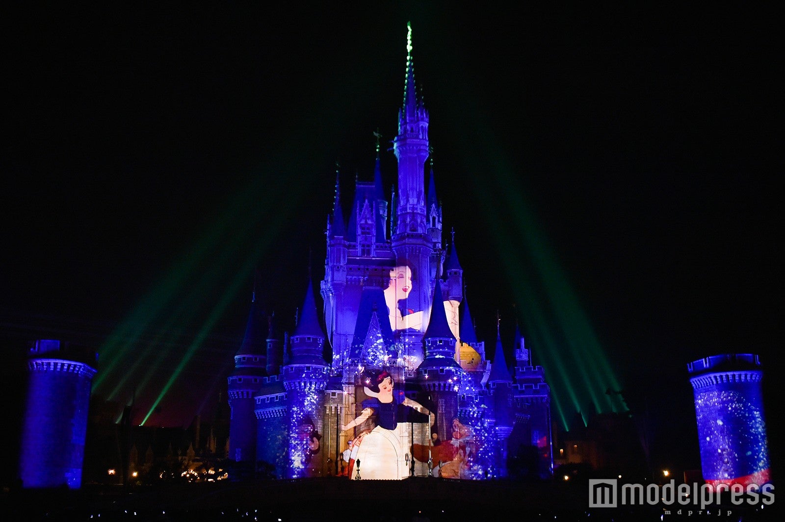 新キャッスルプロジェクション「ディズニー・ギフト・オブ・クリスマス」（C）モデルプレス（C）Disney