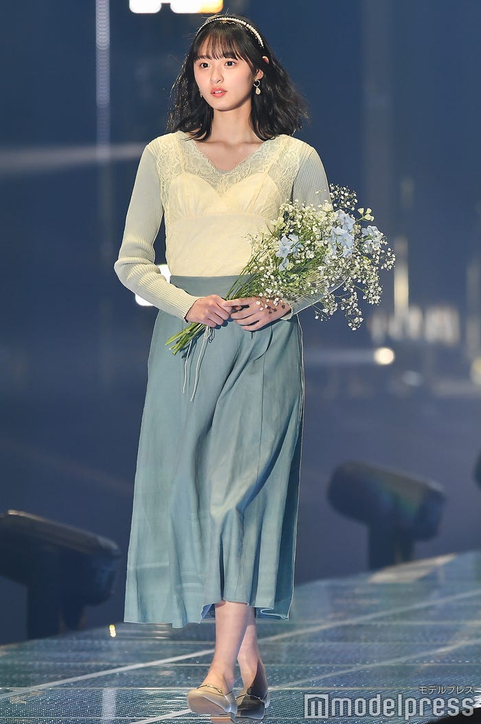 乃木坂46遠藤さくら 春らしいパステルコーデで可愛らしさ全開 Tgc S S モデルプレス 乃木坂46遠藤さくら 春らしいパステルコーデで可愛らしさ全開 Tgc S S モデルプレス