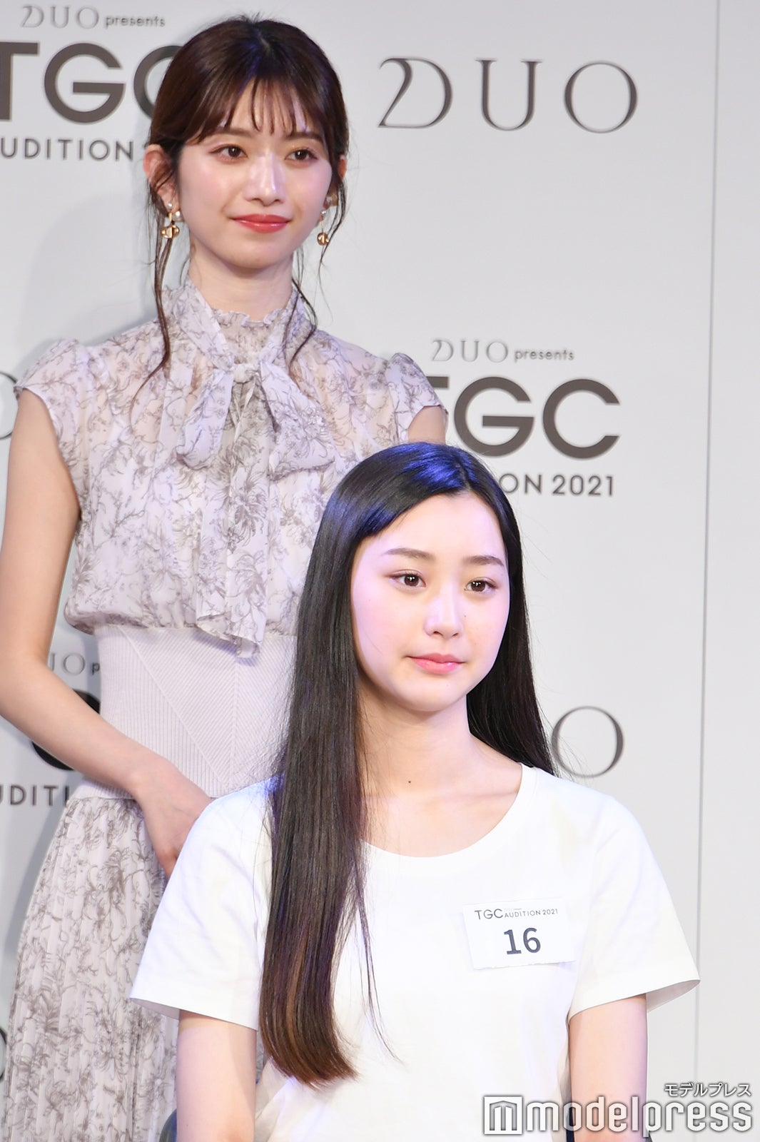 小室安未、豊田晴理捺さん（C）モデルプレス