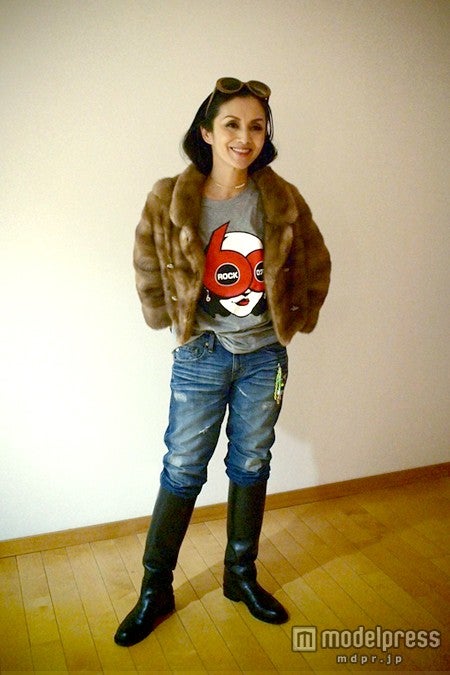 60歳とは思えぬパワフルなオーラを放つ夏木マリ／画像提供：「Bimajin」