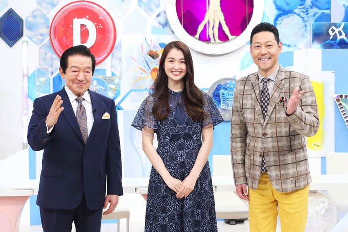 草野仁、福田典子、東野幸治(C)テレビ東京