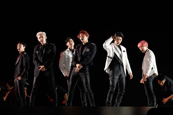 EXO/「SMTOWN LIVE 2019 IN TOKYO」より(提供写真)