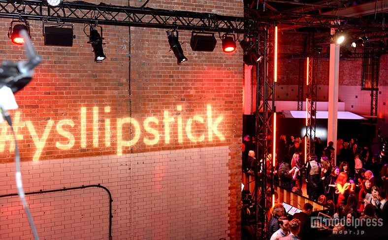 イベントの様子（C）YSL BEAUTE ＆ CARA DELEVINGNE‘LOVE YOUR LIPS’MAKEUP CELEBRATION