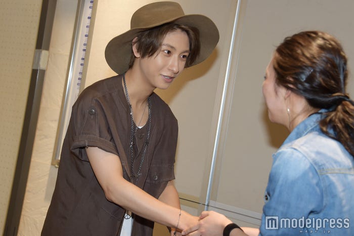 與真司郎(C)モデルプレス