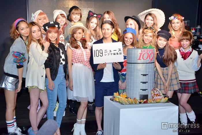 (左上から)寿るい、鈴木あや、izu、根本弥生、May J.、細井宏美、安部ニコル、峯村優衣(左下から)安井レイ、坂本礼美、森摩耶、矢野安奈、宮城大樹、武田静加、越川真美、尾崎紗代子、舟山久美子