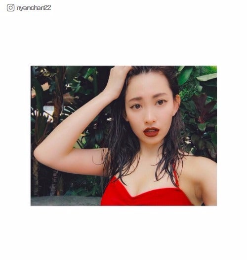 小嶋陽菜、デコ出し＆ダークリップ姿に反響「パッと見別人」「初めて見る小嶋さん」