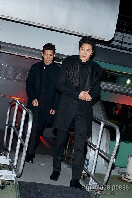 東方神起（左から）チャンミン、ユンホ