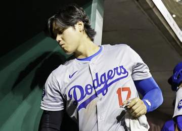 ドジャースが今季初の3連敗 大谷翔平は5打数無安打で最後の打者に 打線が3戦連続2得点以下と深刻 佐々木朗希が連敗ストッパーとして先発へ