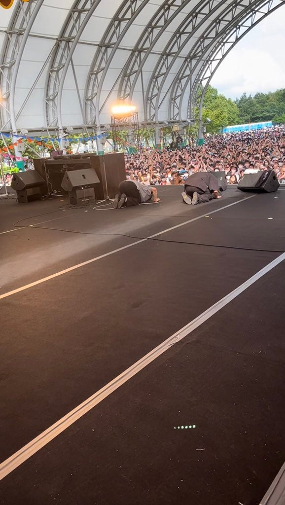 Creepy Nuts・R-指定、フェスに遅刻 DJ松永と土下座で謝罪