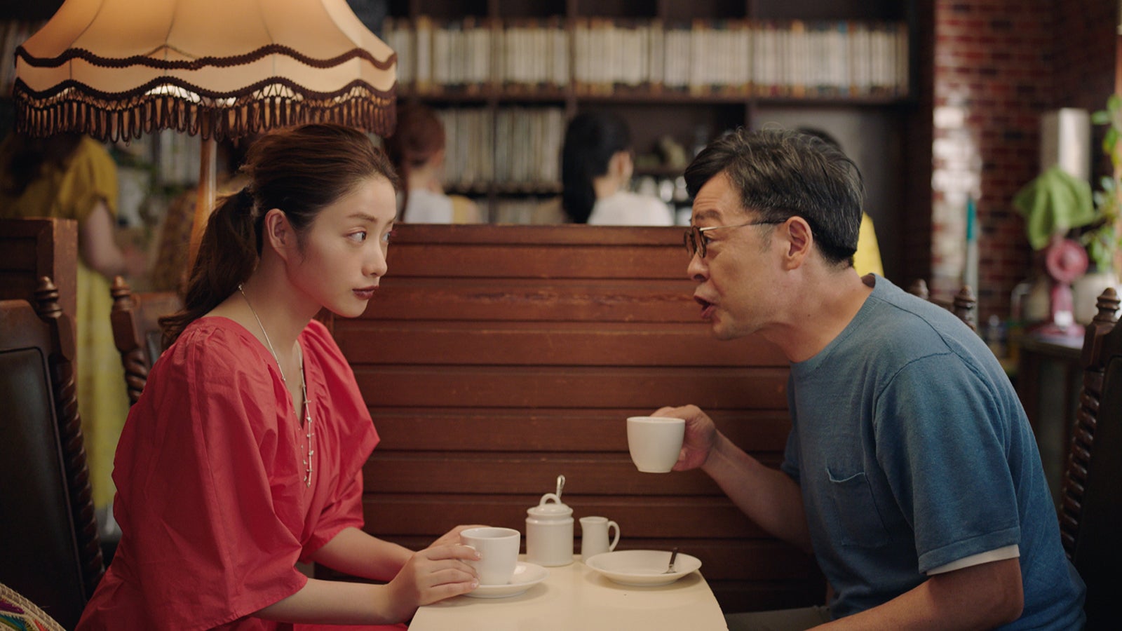 石原さとみ、光石研／CMより（提供画像）