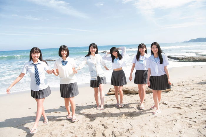 古田愛理、山田南実、杉本愛莉鈴、来栖りん、高岡凜花、木村葉月(C)Takeo Dec./集英社