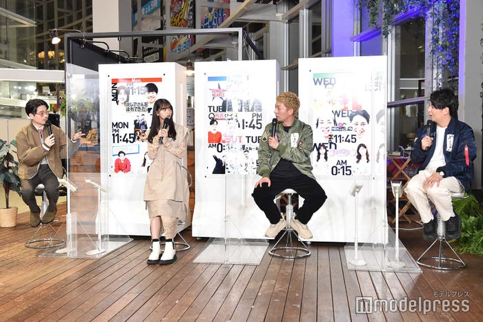 ハマ・オカモト、齋藤飛鳥、嶋佐和也、屋敷裕政 (C)モデルプレス