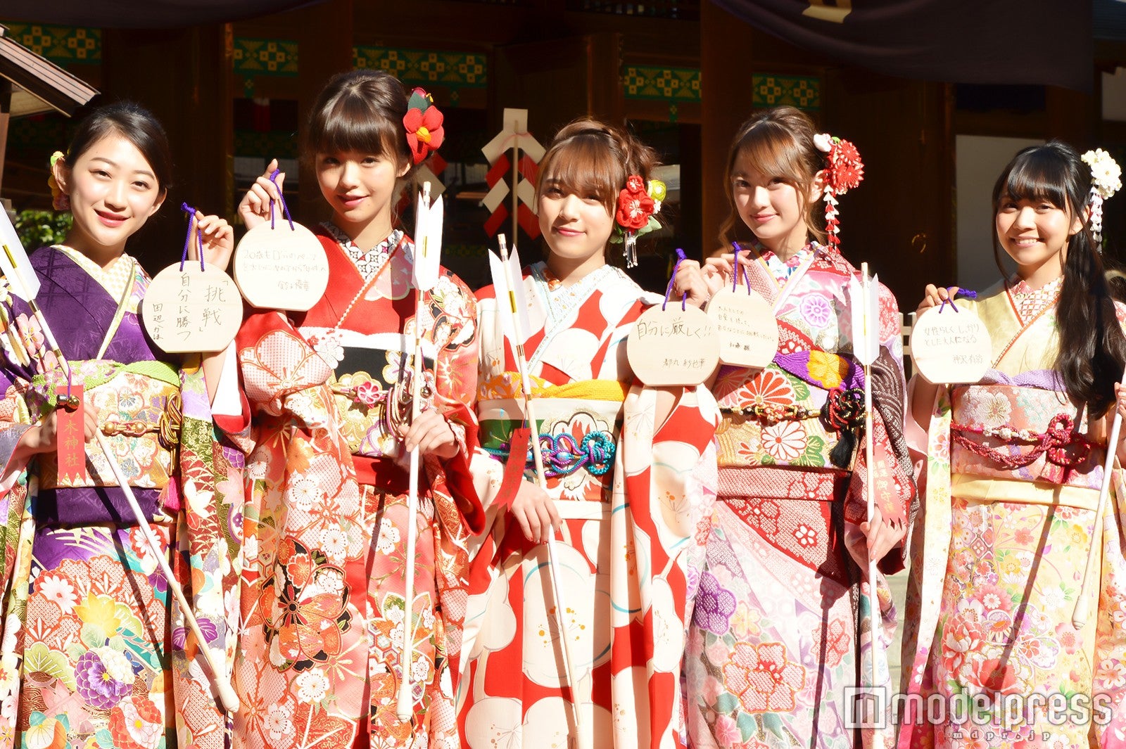 （左から）田辺かほ、鈴木優華、都丸紗也華、加藤雛、神沢有紗 （C）モデルプレス