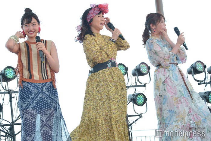 村瀬紗英、椿鬼奴、吉田朱里 (C)モデルプレス