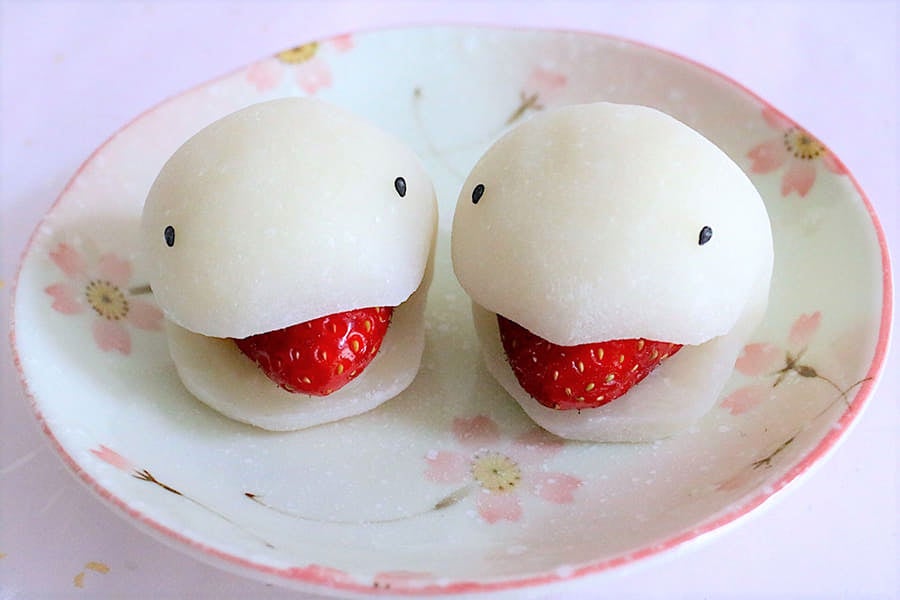 江戸うさぎ「妖怪★いちご大福／ミルクあん」(1個260円)
