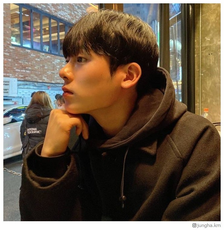 イ・ジョンハInstagramより